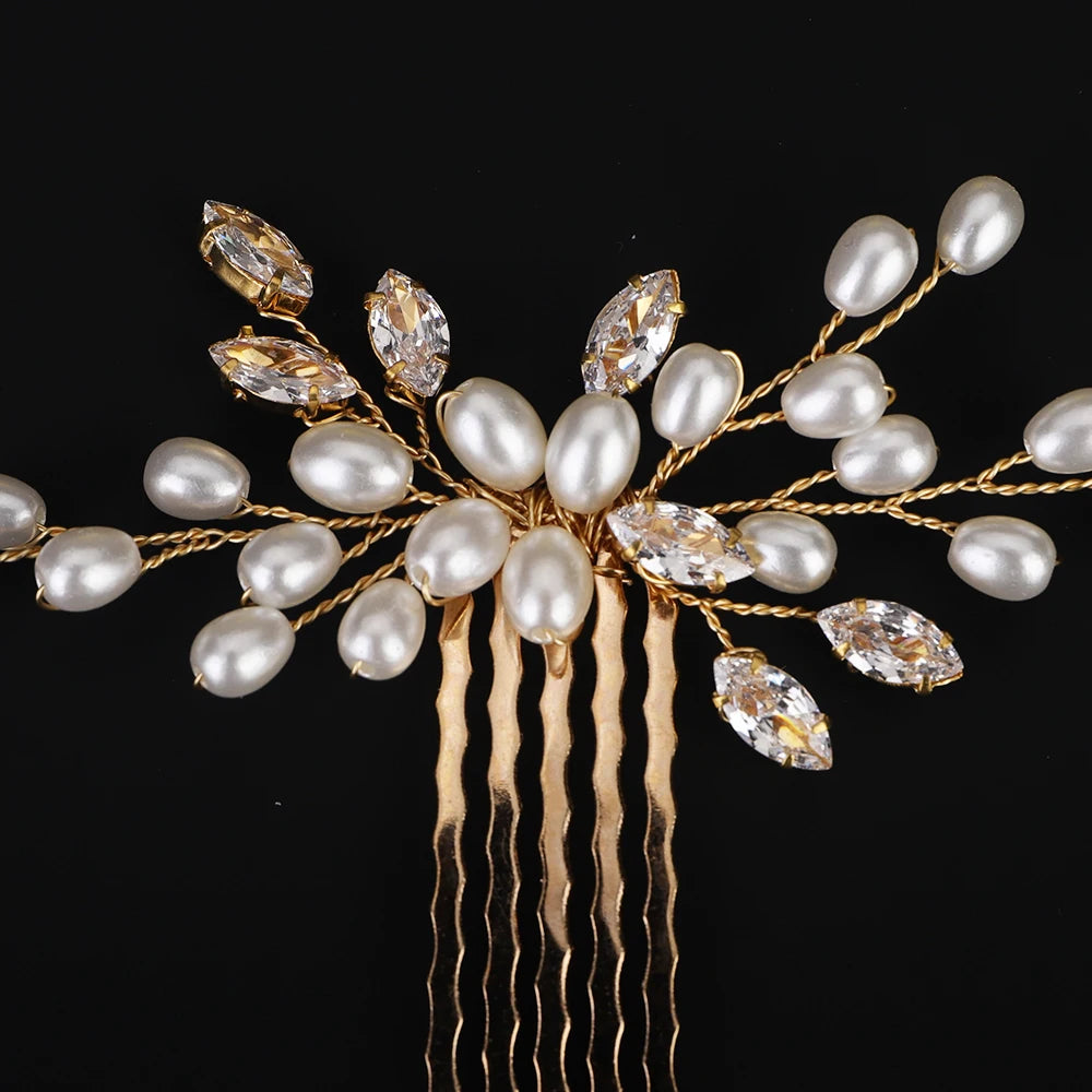 Pearl and Zircon Bridal Hair Comb, Vintage Wedding Headpiece for Brides and Bridesmaids
